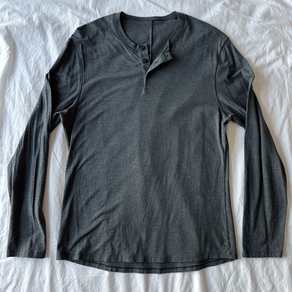 Mens Lululemon Henley - Picture 1 of 4